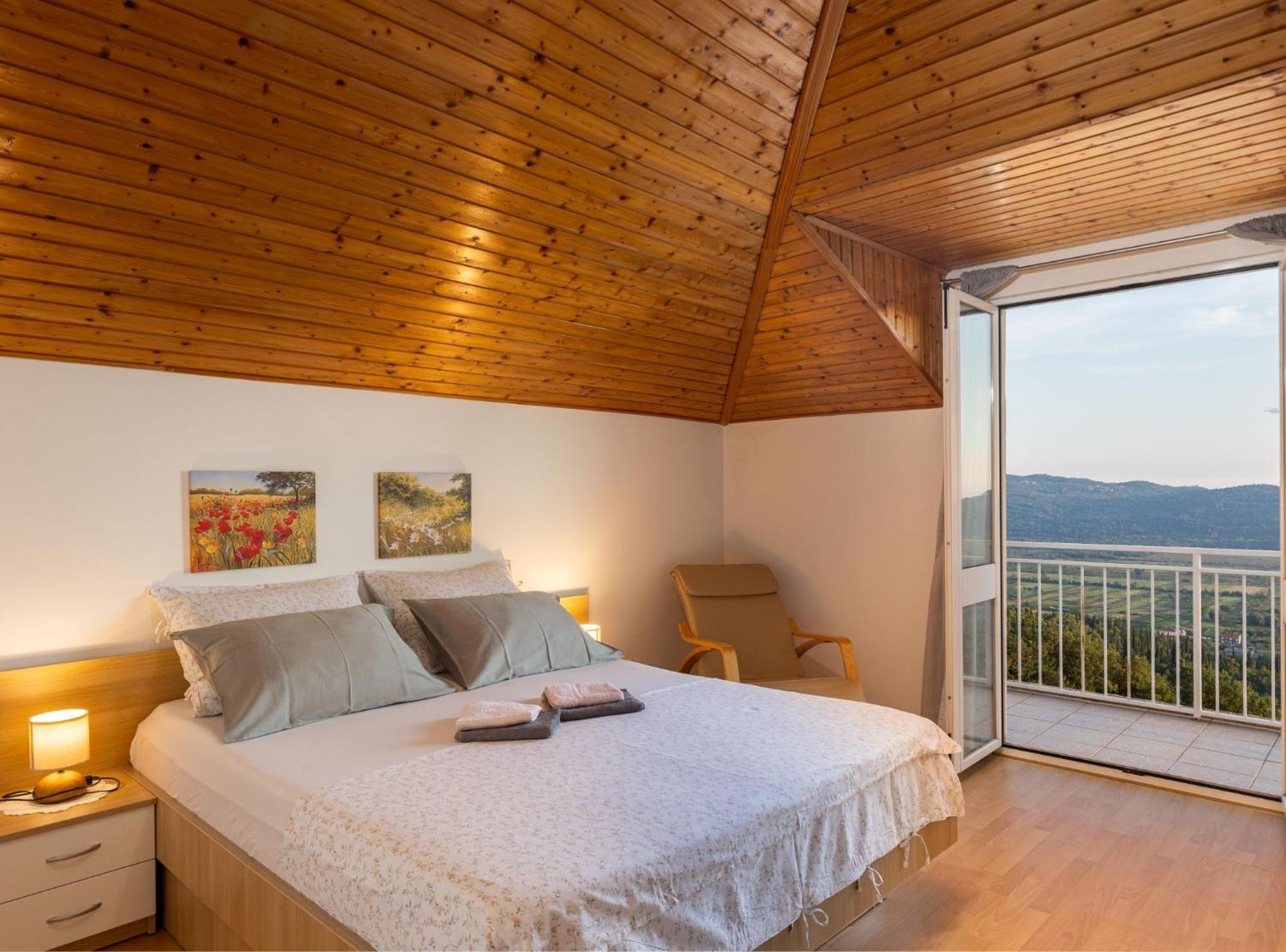 Villa Source With Private Pool Pridvorje Bagian luar foto